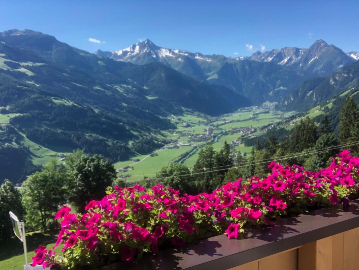 Ferienhaus Zillertal Panorama Blick Balkon Sauna Цельберг Экстерьер фото